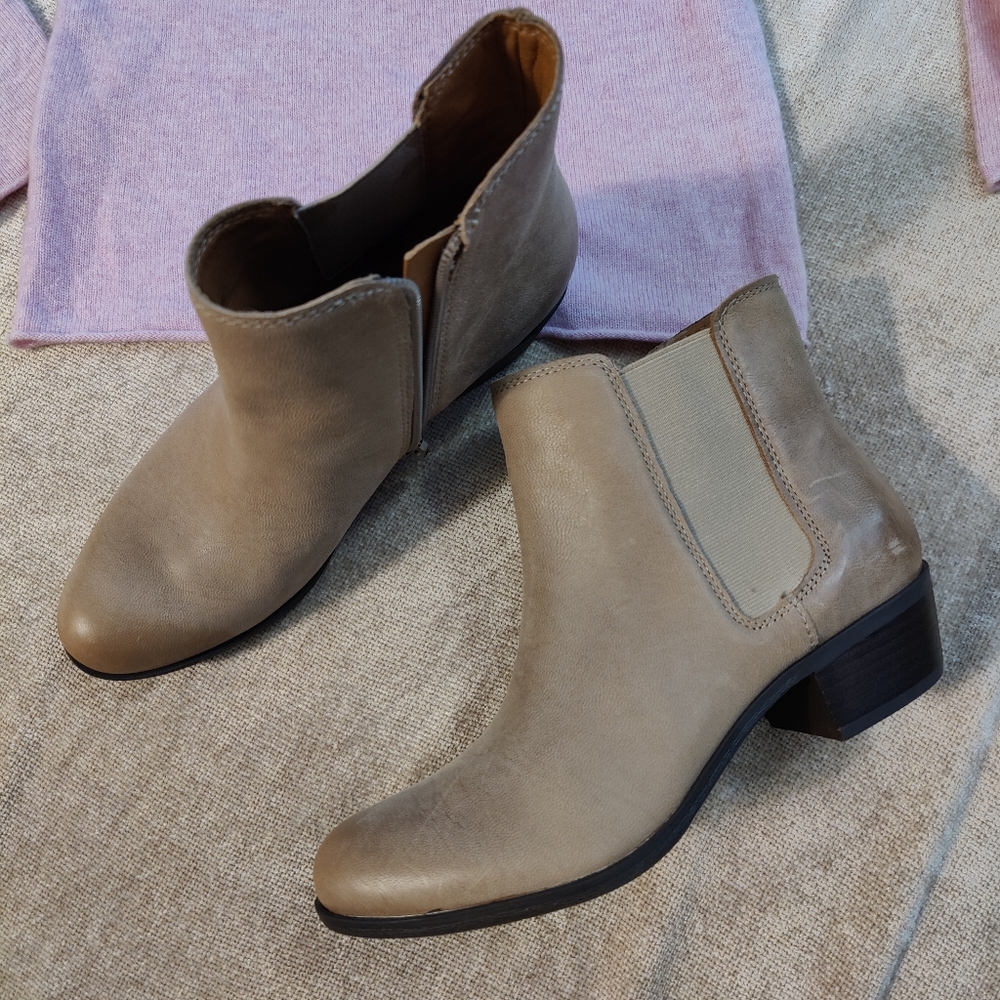 Lucky Brand Tan Leather Ankle Boots, Size 8